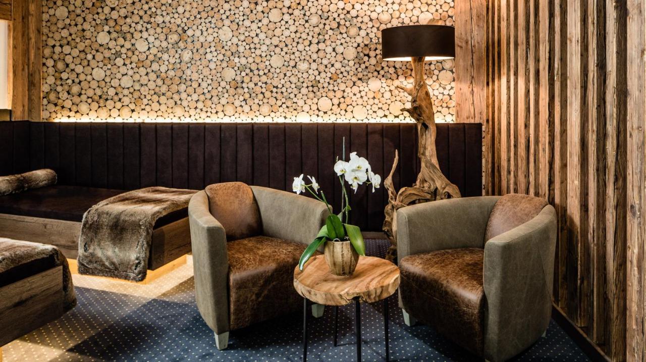 Arthotel Anterleghes - Gardenahotels سيلفا دي فال جاردينا المظهر الخارجي الصورة