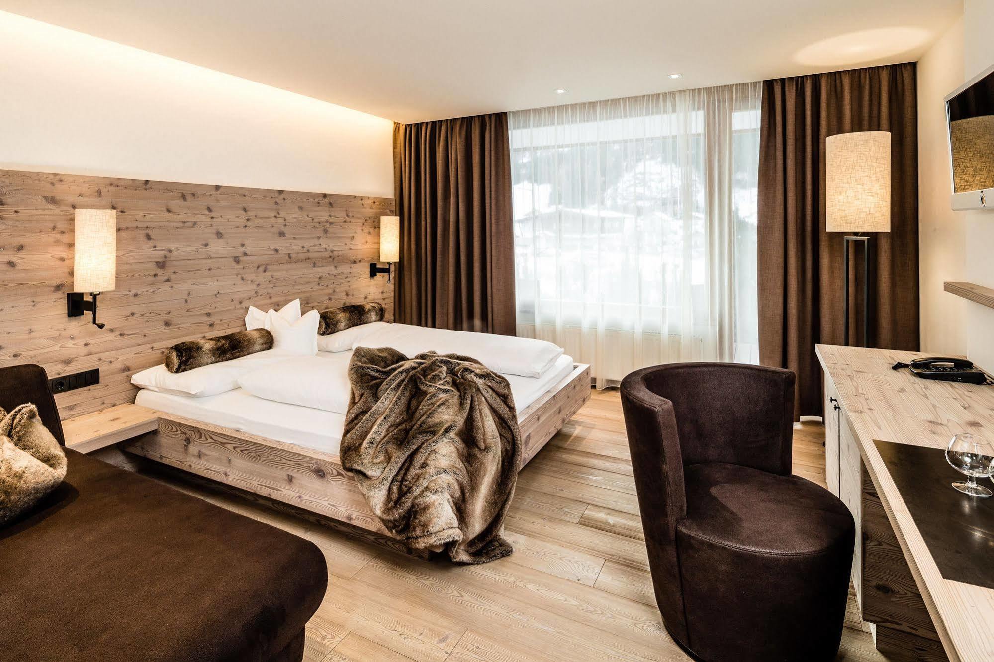 Arthotel Anterleghes - Gardenahotels سيلفا دي فال جاردينا المظهر الخارجي الصورة